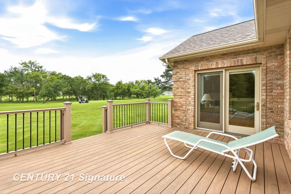 77 Sawmill Creek Trail Saginaw Charter Township, MI 48603