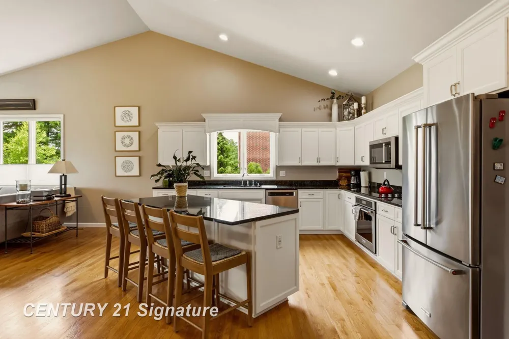 77 Sawmill Creek Trail Saginaw Charter Township, MI 48603