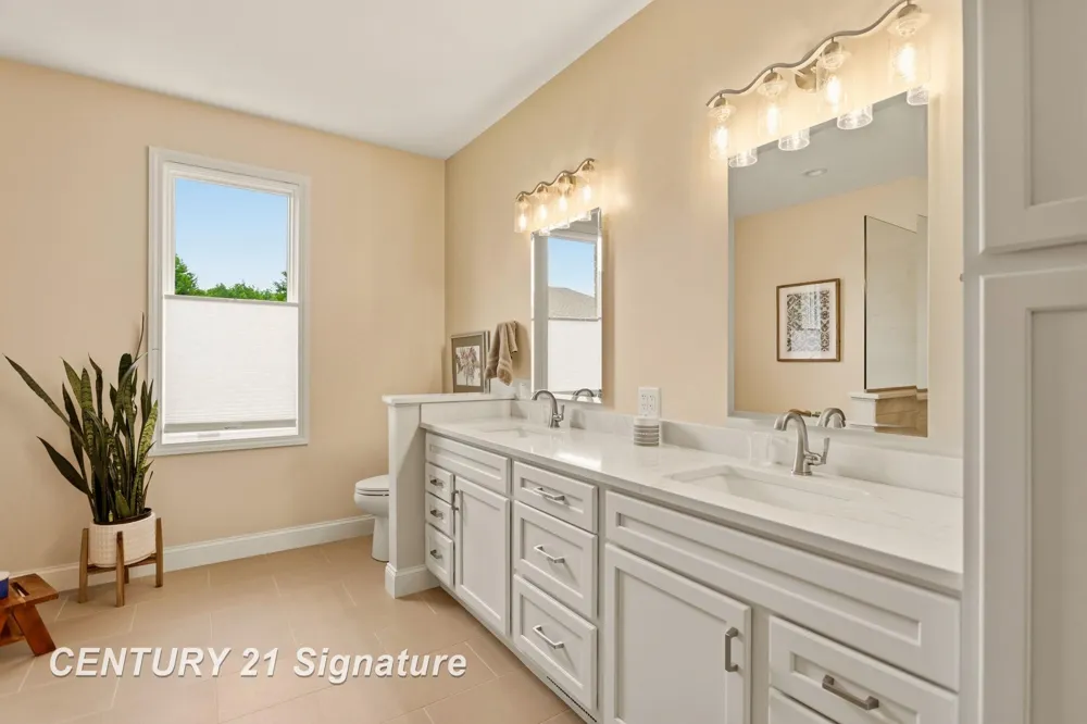 77 Sawmill Creek Trail Saginaw Charter Township, MI 48603