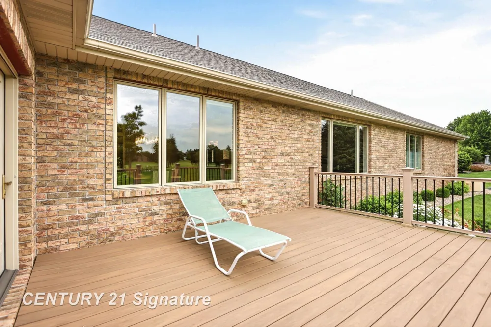 77 Sawmill Creek Trail Saginaw Charter Township, MI 48603