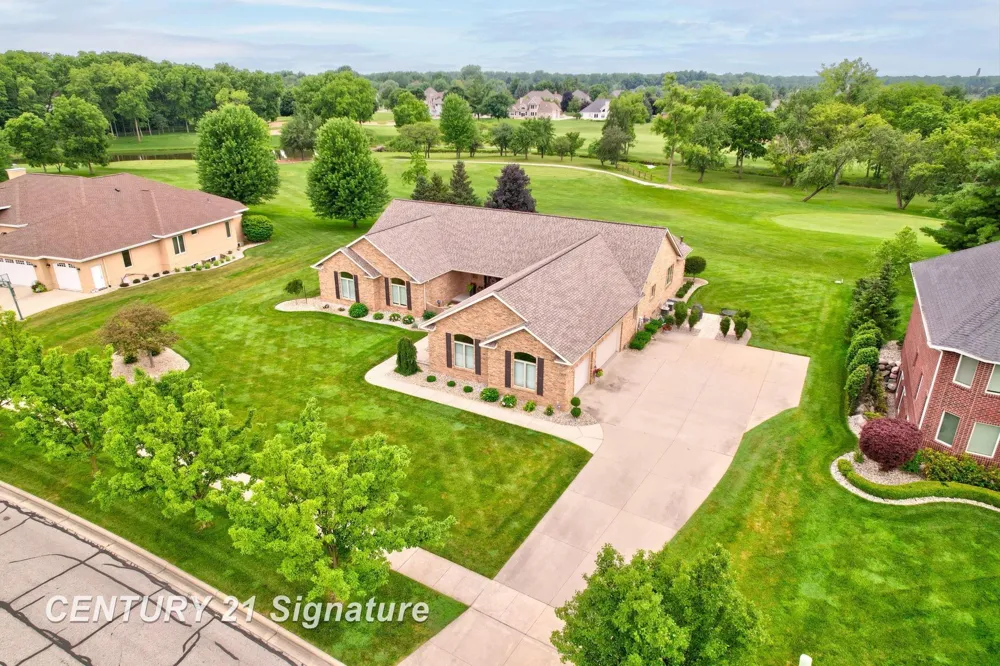 77 Sawmill Creek Trail Saginaw Charter Township, MI 48603