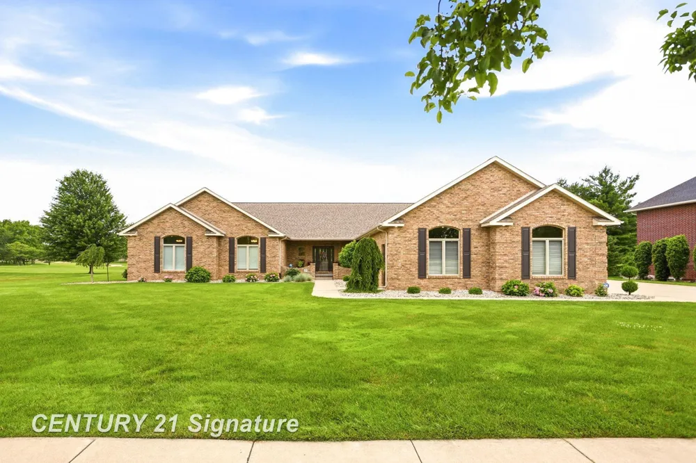 77 Sawmill Creek Trail Saginaw Charter Township, MI 48603