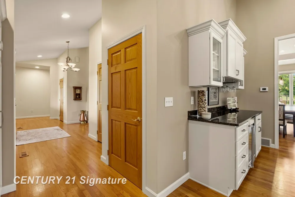 77 Sawmill Creek Trail Saginaw Charter Township, MI 48603
