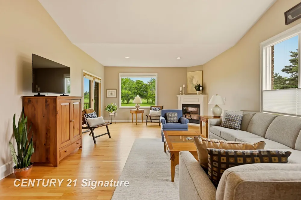 77 Sawmill Creek Trail Saginaw Charter Township, MI 48603
