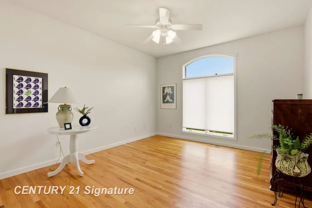 77 Sawmill Creek Trail Saginaw Charter Township, MI 48603