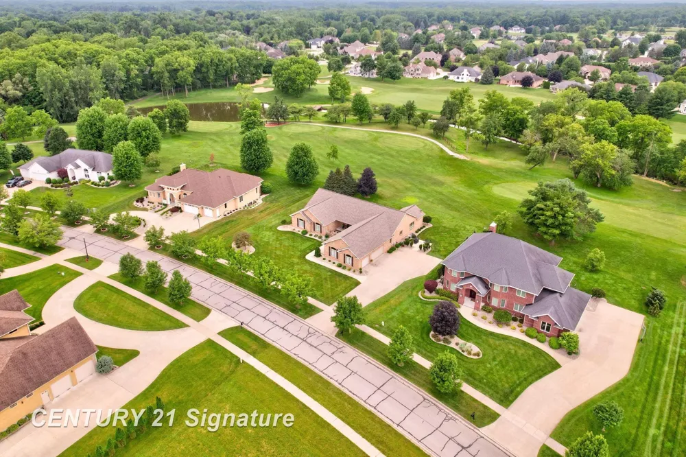 77 Sawmill Creek Trail Saginaw Charter Township, MI 48603