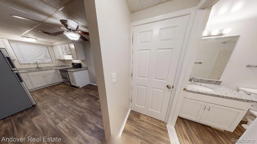 535 PONTIAC STREET #17 Oxford Charter Township, MI 48371