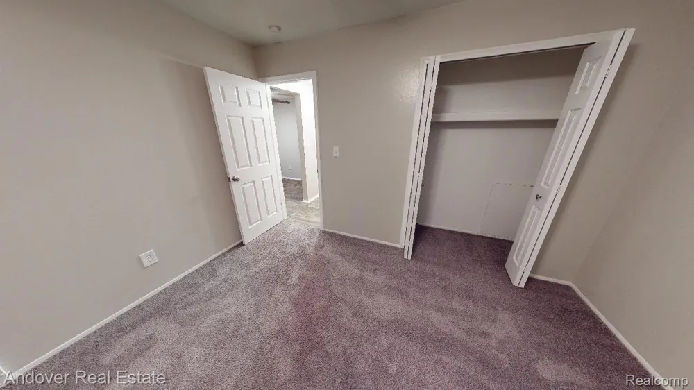 535 PONTIAC STREET #17 Oxford Charter Township, MI 48371