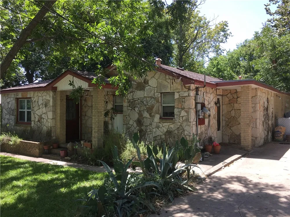 507 Middle Lane Austin, TX 78753