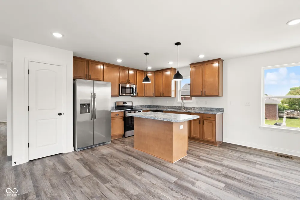 6409 Sunset Loop Charlestown, IN 47111
