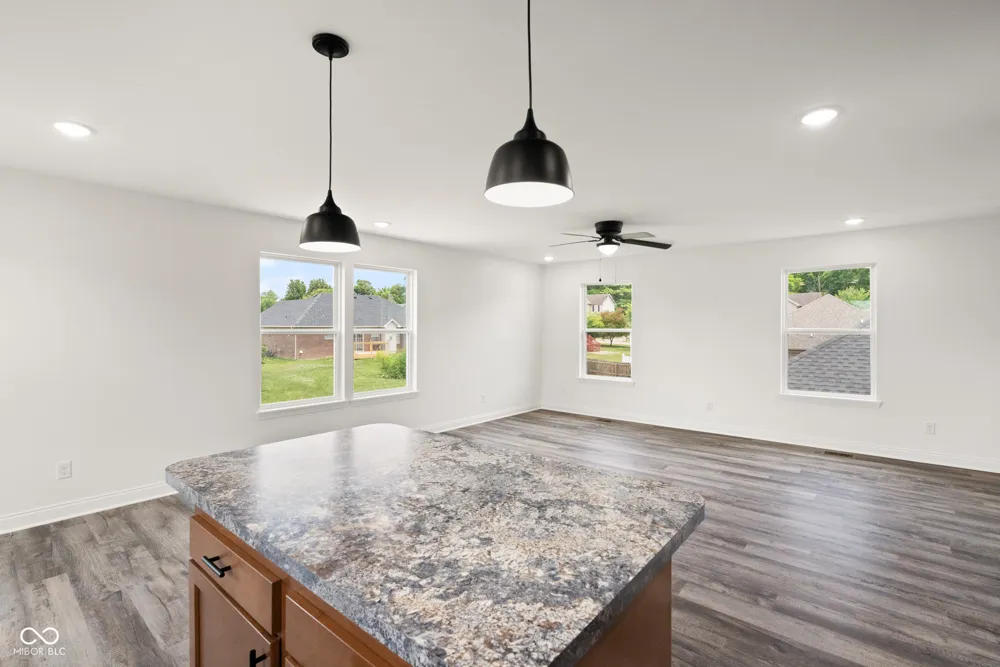 6409 Sunset Loop Charlestown, IN 47111