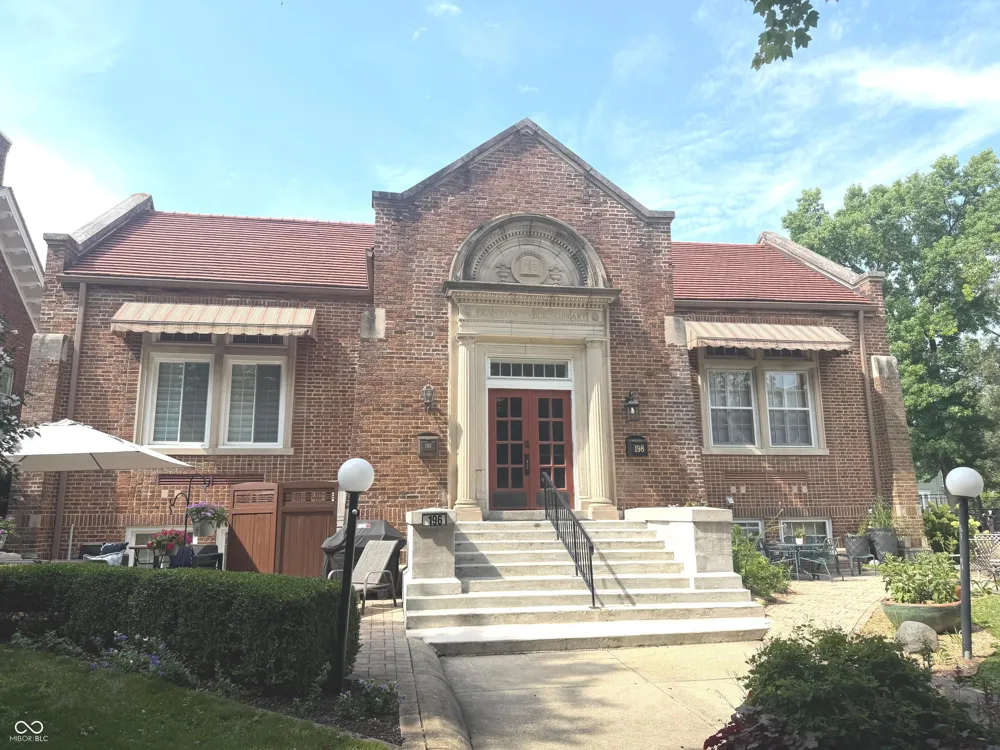 196 E Madison Street #B Franklin, IN 46131