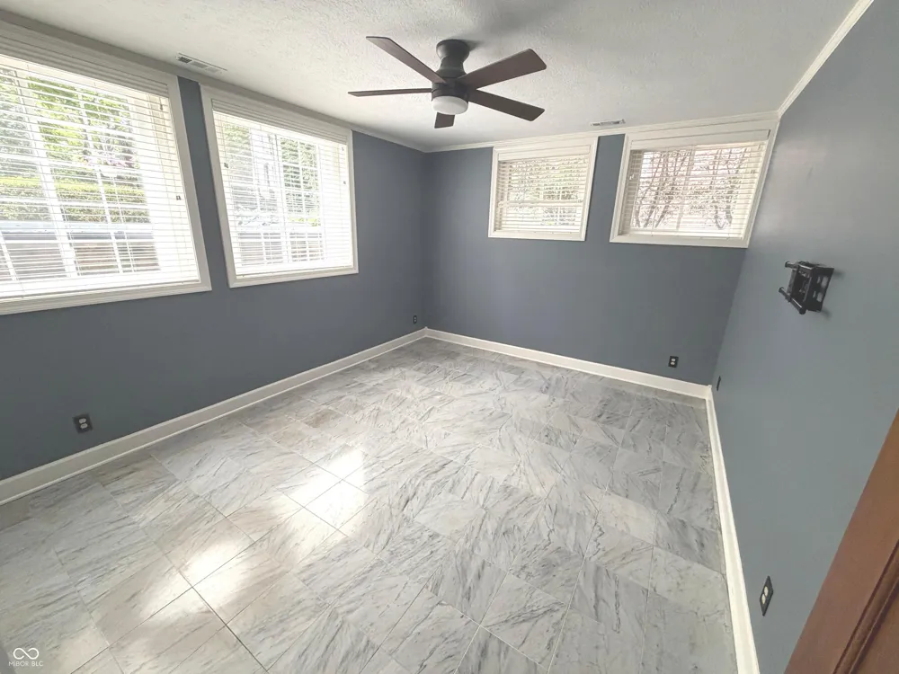 196 E Madison Street #B Franklin, IN 46131