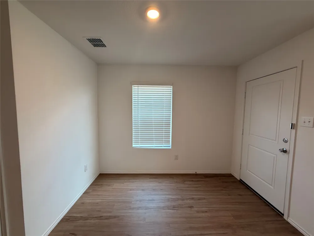 465 Whistlestop Way Ferris, TX 75125