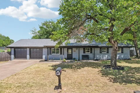 1224 Trailwood Drive