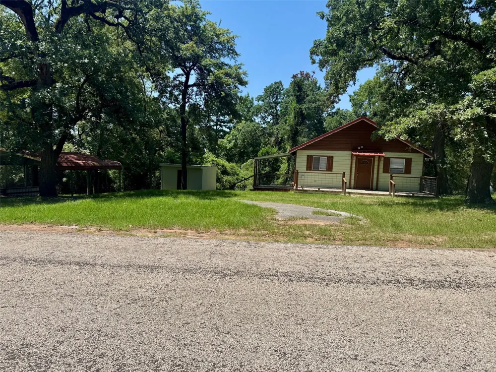 225 Tram Road Crockett, TX 75835