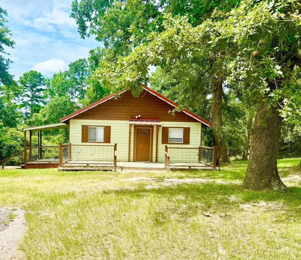 225 Tram Road Crockett, TX 75835