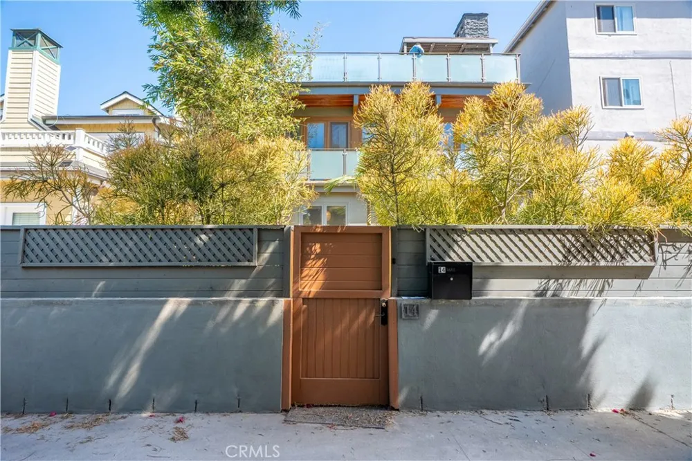 14 Anchorage Marina del Rey, CA 90292