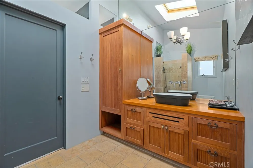 14 Anchorage Marina del Rey, CA 90292
