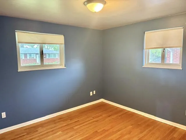 15435 Bainbridge Street Livonia, MI 48154
