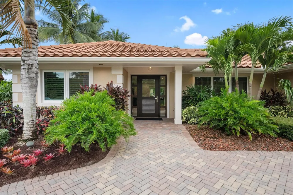 8884 SE Pelican Island Way Hobe Sound, FL 33455