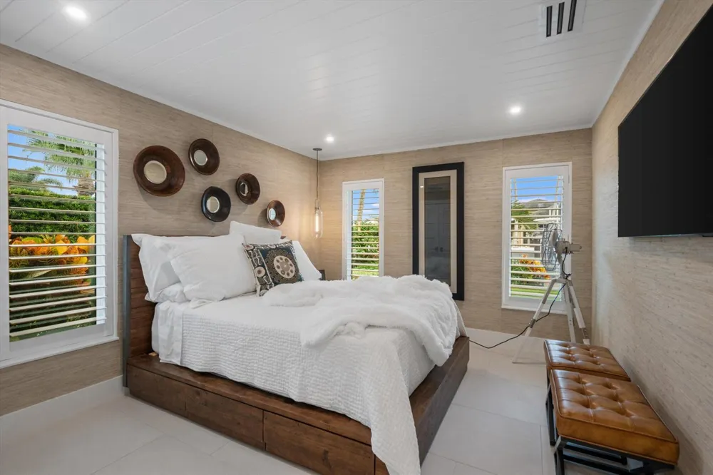 8884 SE Pelican Island Way Hobe Sound, FL 33455