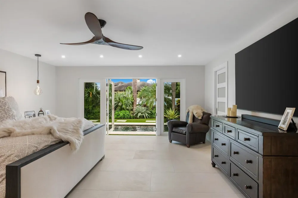 8884 SE Pelican Island Way Hobe Sound, FL 33455