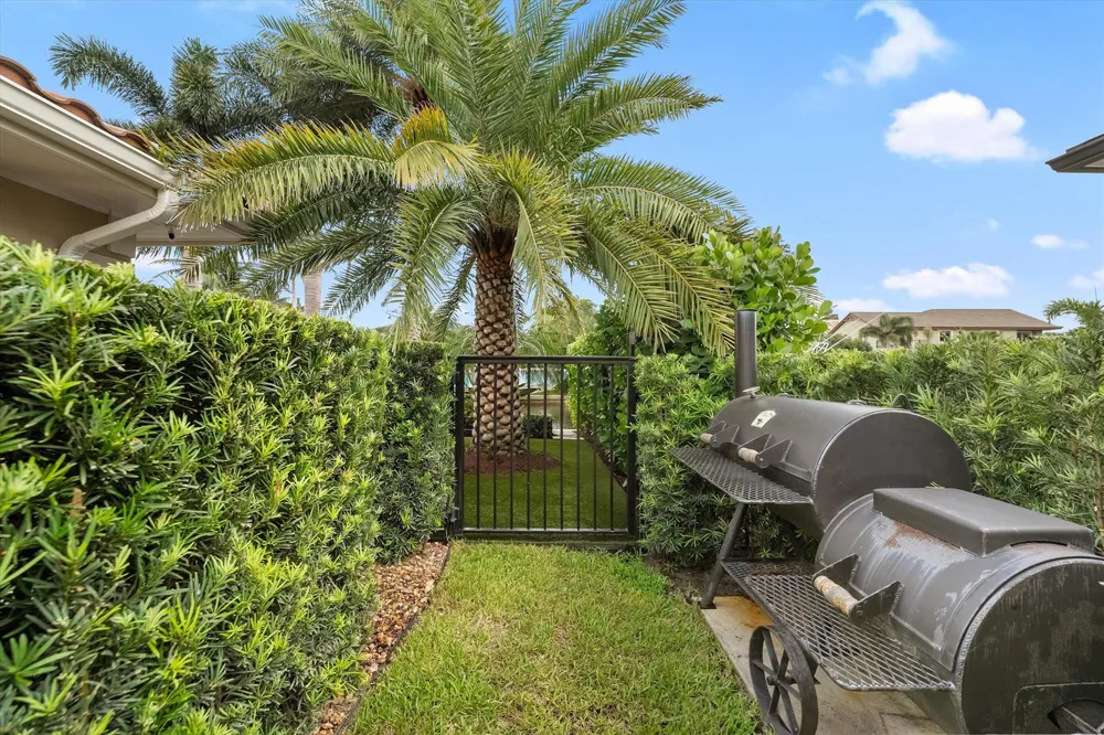 8884 SE Pelican Island Way Hobe Sound, FL 33455