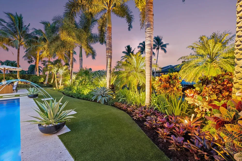 8884 SE Pelican Island Way Hobe Sound, FL 33455