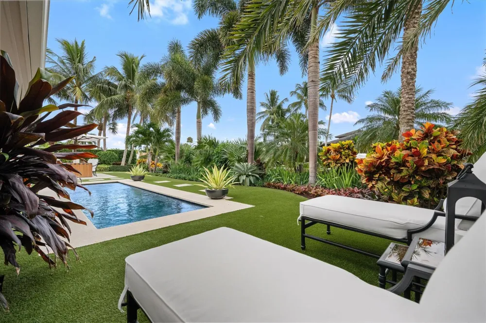 8884 SE Pelican Island Way Hobe Sound, FL 33455