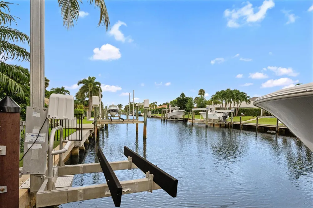 8884 SE Pelican Island Way Hobe Sound, FL 33455