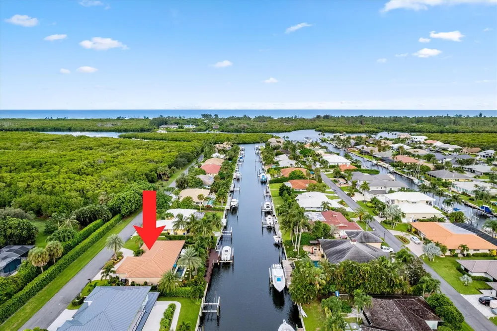 8884 SE Pelican Island Way Hobe Sound, FL 33455