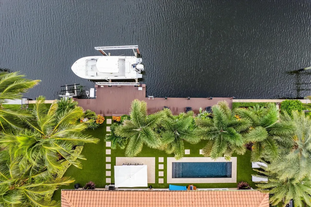 8884 SE Pelican Island Way Hobe Sound, FL 33455