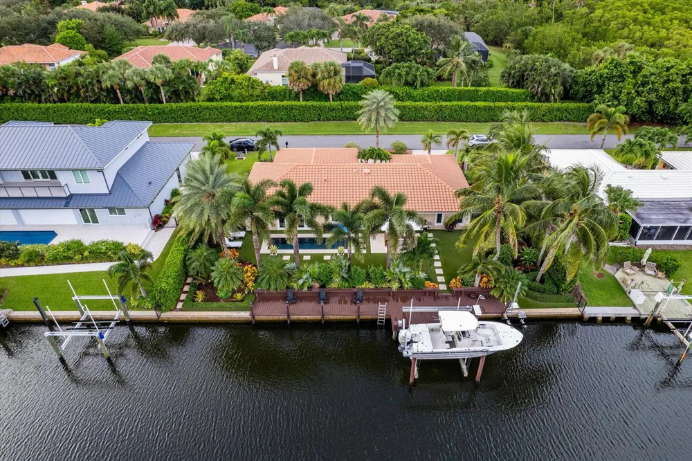 8884 SE Pelican Island Way Hobe Sound, FL 33455