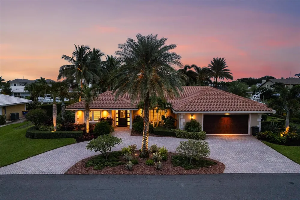 8884 SE Pelican Island Way Hobe Sound, FL 33455