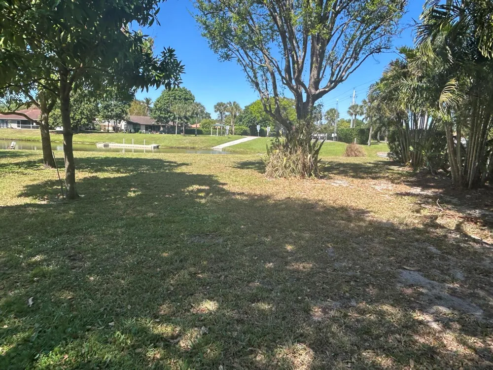 12768 Westhampton Circle Wellington, FL 33414