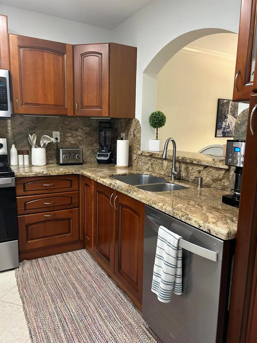 12768 Westhampton Circle Wellington, FL 33414