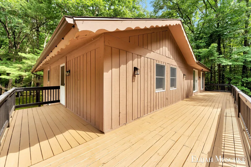 1160 Scenic Drive Laketon Township, MI 49445