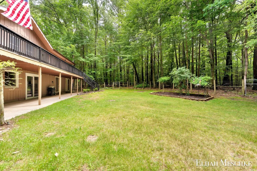 1160 Scenic Drive Laketon Township, MI 49445