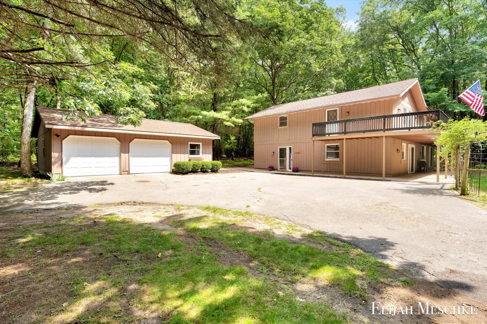 1160 Scenic Drive Laketon Township, MI 49445