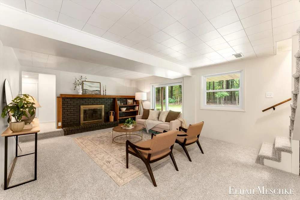 1160 Scenic Drive Laketon Township, MI 49445