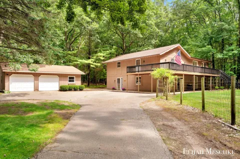 1160 Scenic Drive