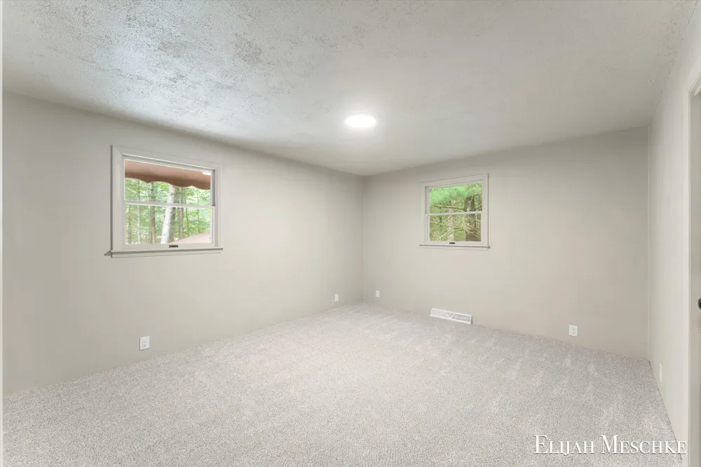1160 Scenic Drive Laketon Township, MI 49445