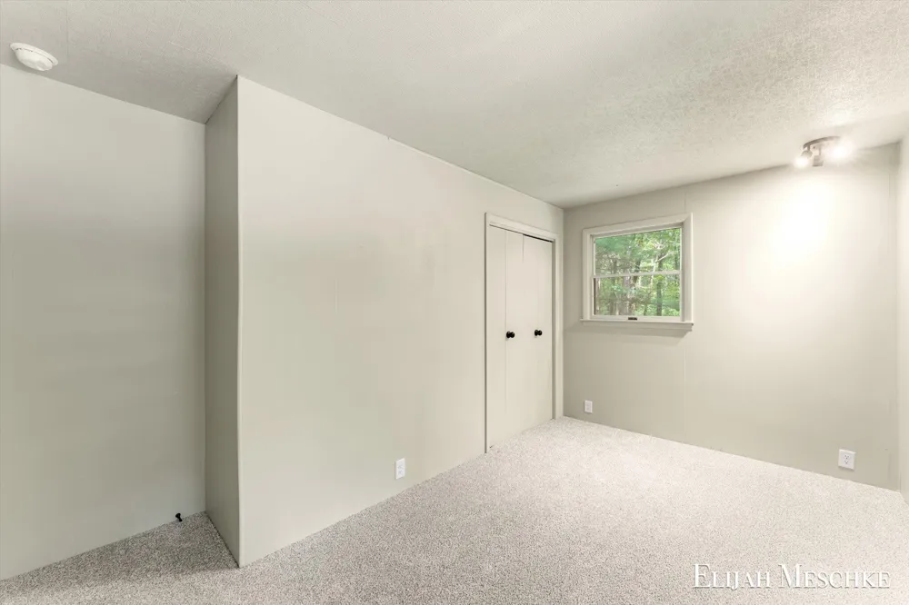 1160 Scenic Drive Laketon Township, MI 49445