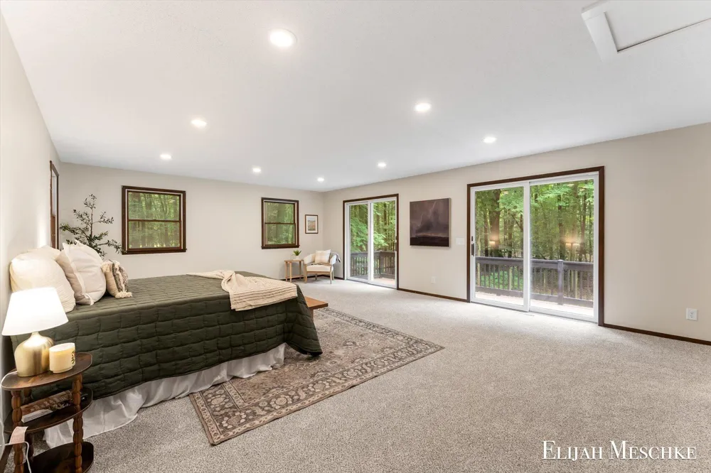 1160 Scenic Drive Laketon Township, MI 49445