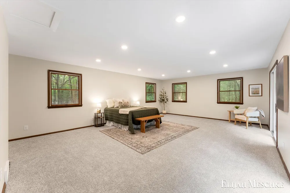 1160 Scenic Drive Laketon Township, MI 49445
