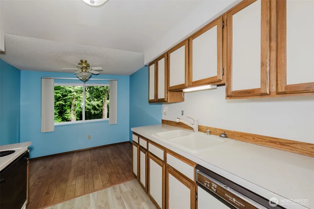 3580 Narrows View Lane NE #103 Bremerton, WA 98310