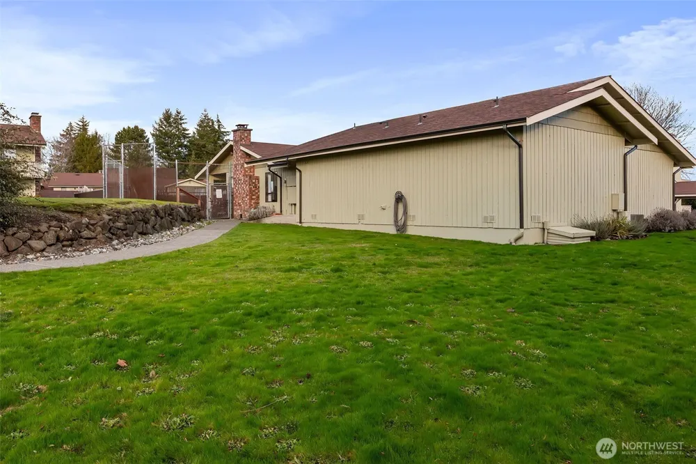 3580 Narrows View Lane NE #103 Bremerton, WA 98310