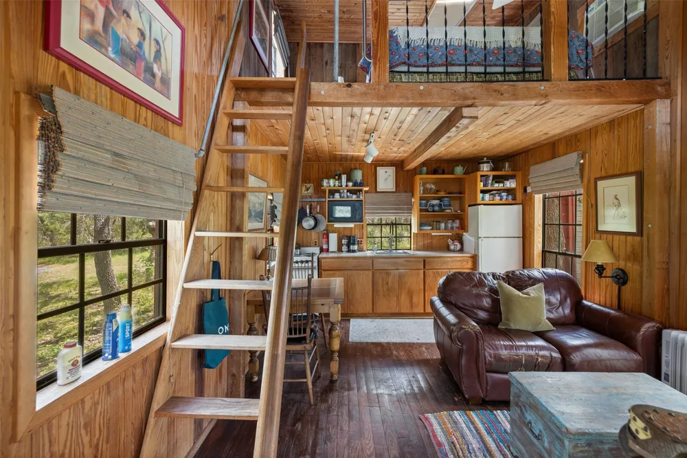 505 Red Corral Ranch Road Wimberley, TX 78676