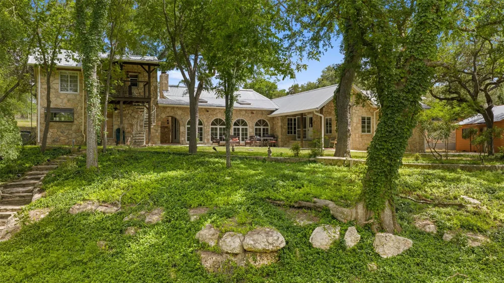 505 Red Corral Ranch Road Wimberley, TX 78676